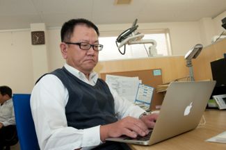 松本康伸